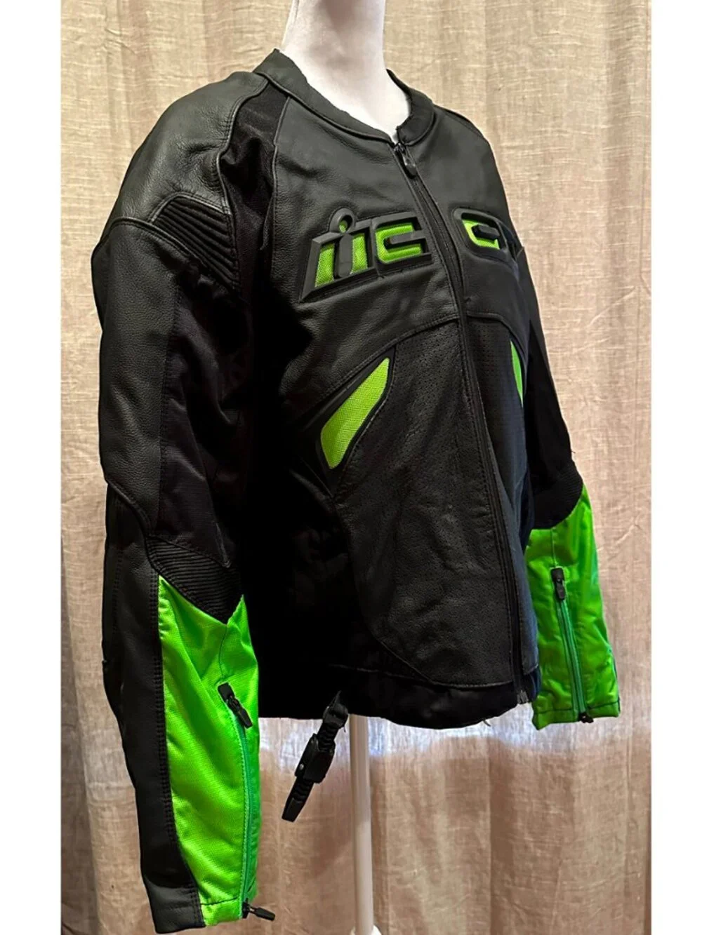 Icon Sanctuary D3O Leather Motorcycle Jacket Men's M Black Green Armor EUC